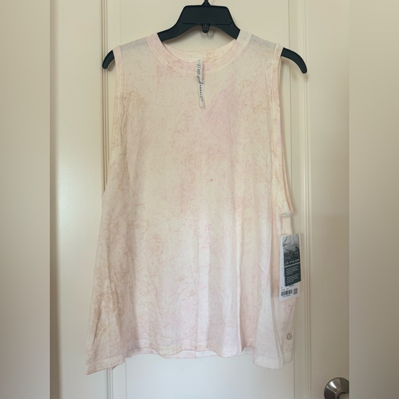 Lululemon All Yours Tank in Size 6 - Picture 1 of 4
